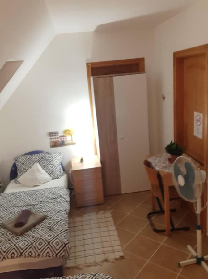 Erdey Apartman Barcs المظهر الخارجي الصورة