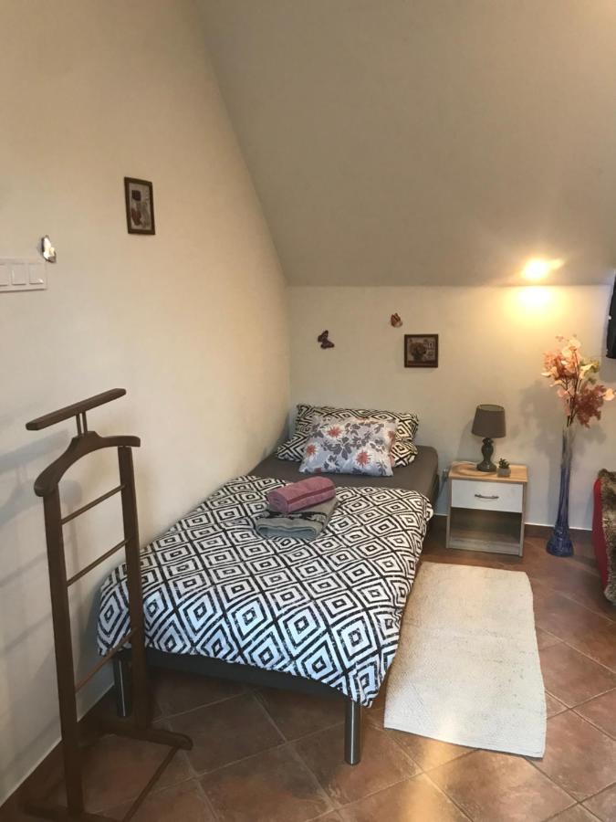 Erdey Apartman Barcs المظهر الخارجي الصورة
