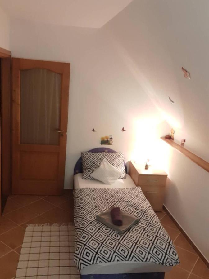 Erdey Apartman Barcs المظهر الخارجي الصورة