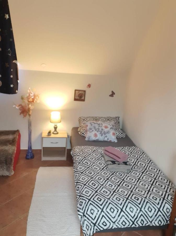 Erdey Apartman Barcs المظهر الخارجي الصورة